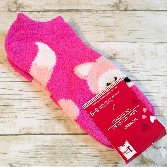 ✨4/$25✨ Valentine’s Day Set of Travel Mug-Socks-Gift Box - Picture 3 of 9